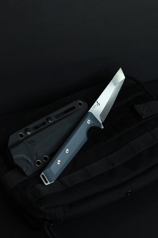 Delta 7 LYNX Knives